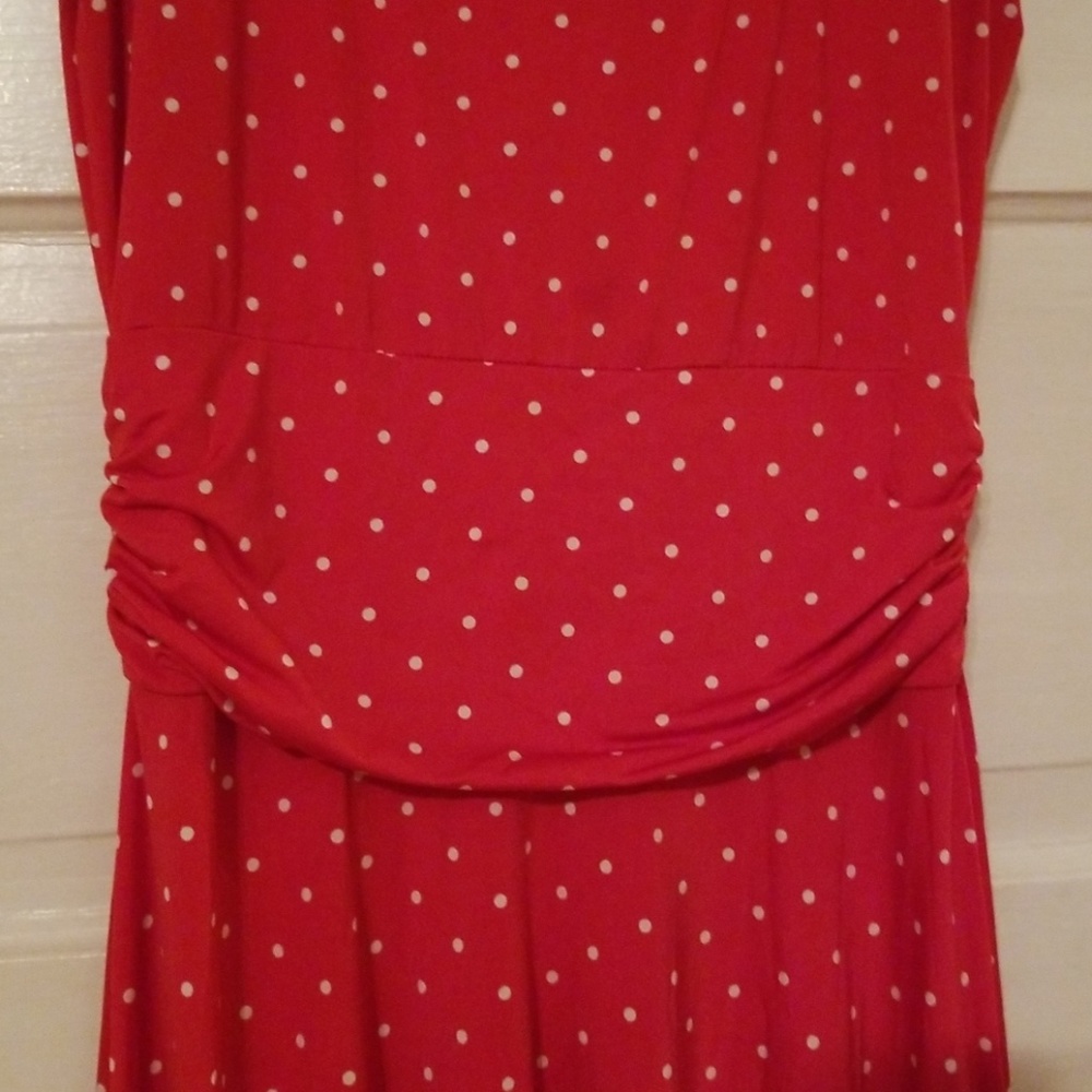 Retrolicious Red Polka Dot Dress - Picture 3 of 3